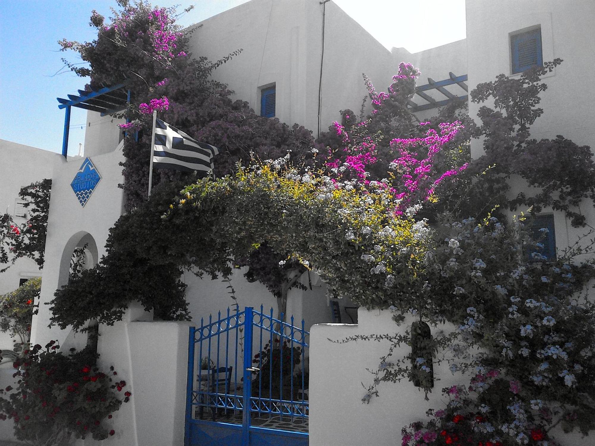 Pelagos Studios Parikia  Exterior photo