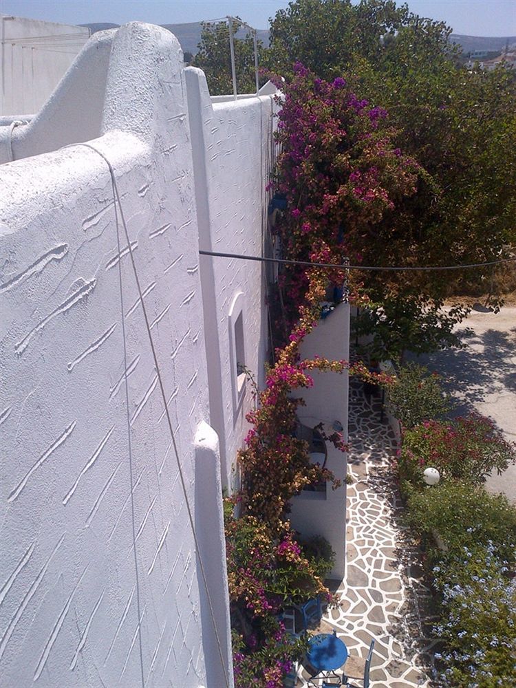 Pelagos Studios Parikia  Exterior photo